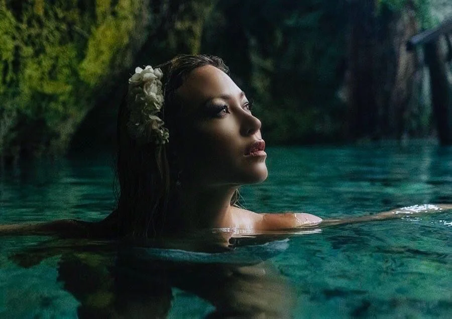 JOI & CUSTOM QUEEN 👸